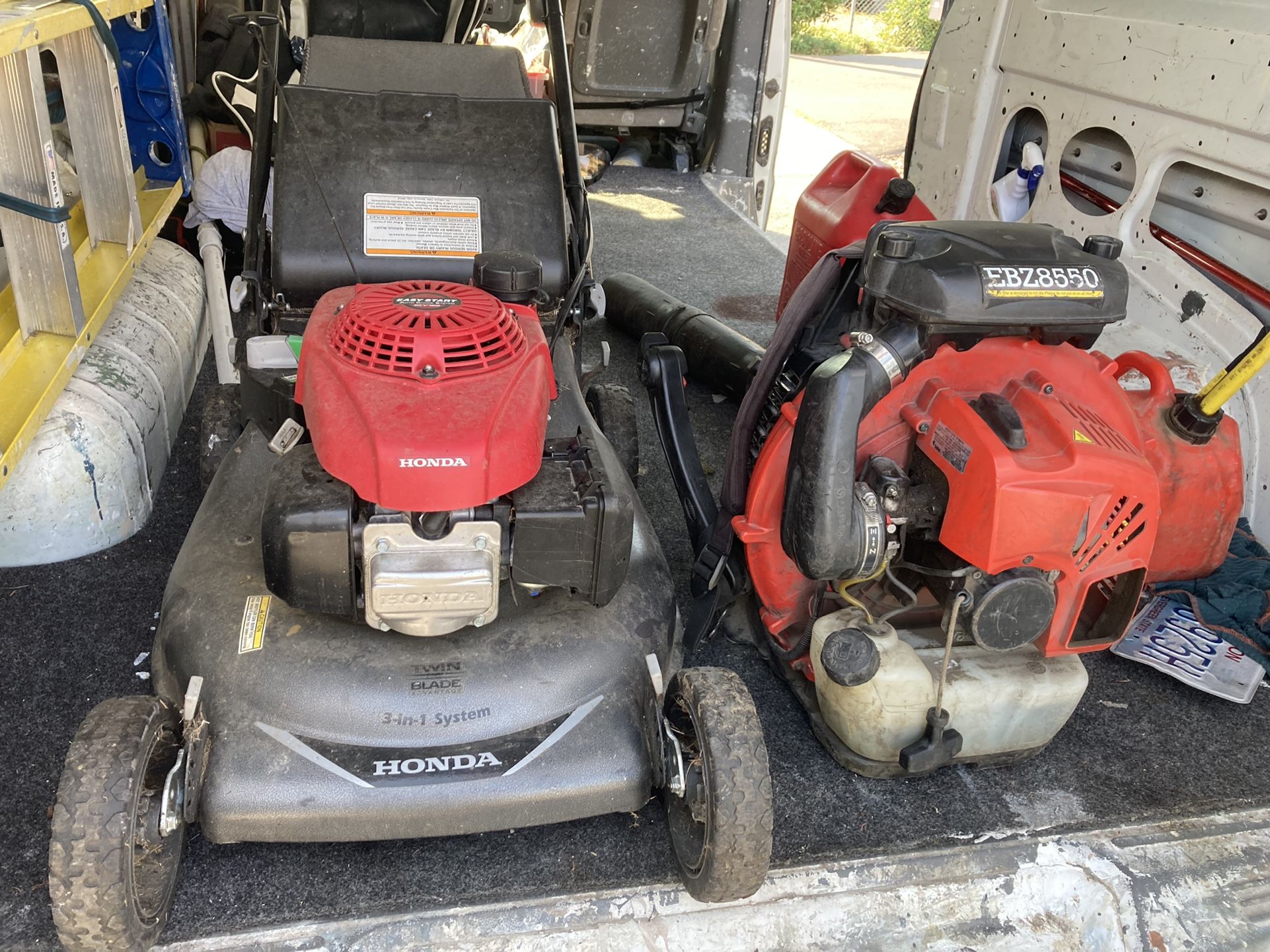 Honda GVC160 EasyStart Mower And RedMax 8550 Backpack Leaf Blower