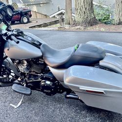 2019 Harley Davidson Street Glide Special