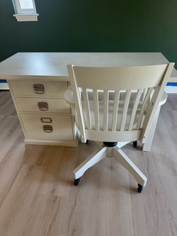 Pottery Barn Bedford Wood Desk and Chair Set
