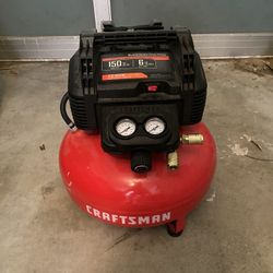 Air Compressor With 18 Gauge Nail Gun
