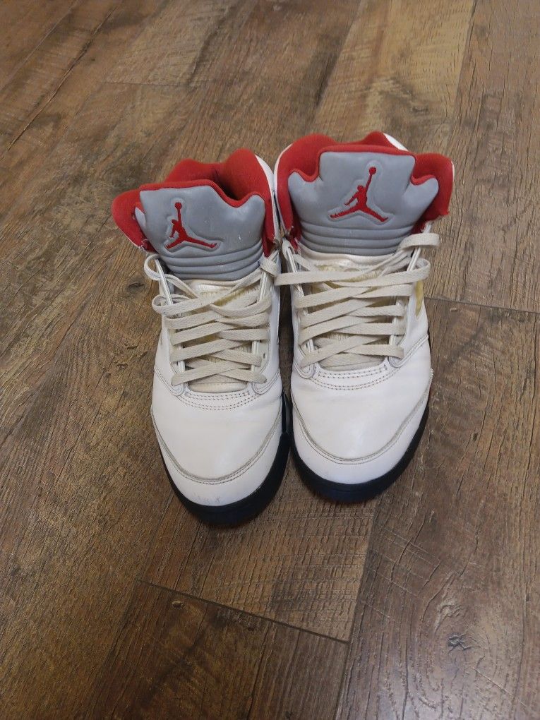 Nike Red Retro 5