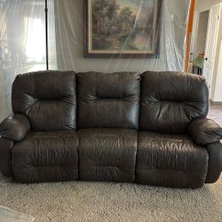 Reclining Couch Space Saver