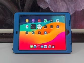 Apple iPad 6th Gen Black A1893 32GB Tablet 9.7” iOS 17- $89