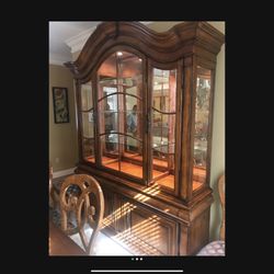 Thomasville Dining Room China Cabinet