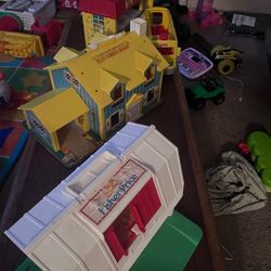 Fisher Price Dollhouse Set Collectors 1976 Era Vintage Hospital, Family House, Barnyard