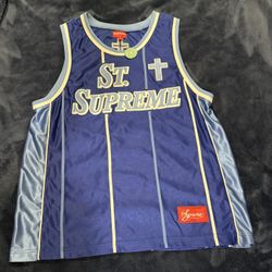 Brand New Supreme SS20 Collection Size Medium 120$ Firm. No trades