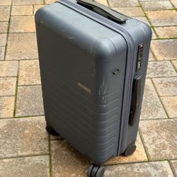 MVST Essential Collection Carry-On Suitcase