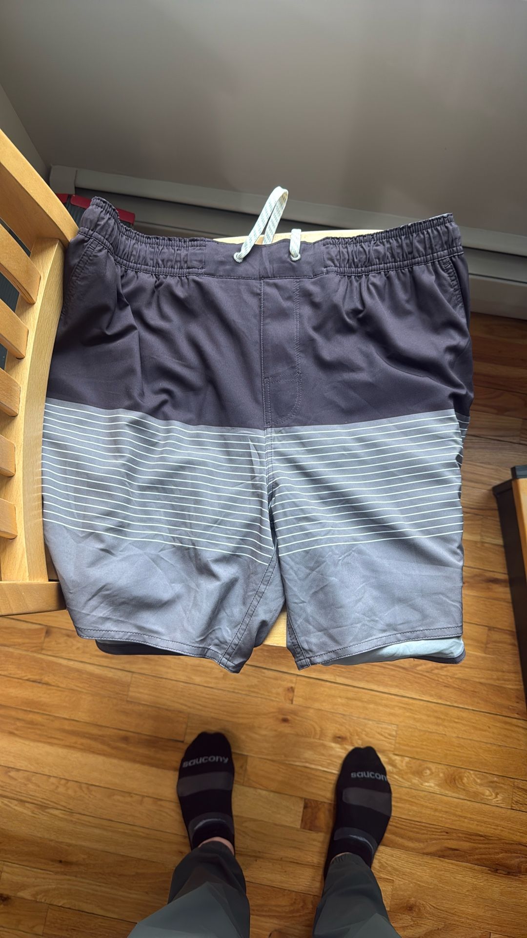 Vuori Shorts XL 6.5” Inseam (new)