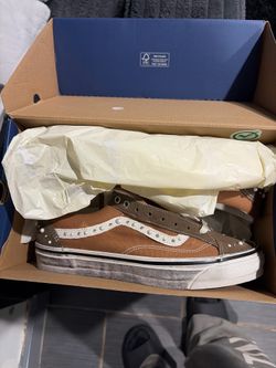 Brand new Pearlized Vans sz 10.5 men’s