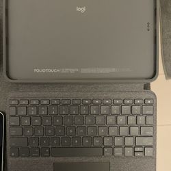 Folio Touch Logitech Keyboard For IpadAir (10.9 Inch)