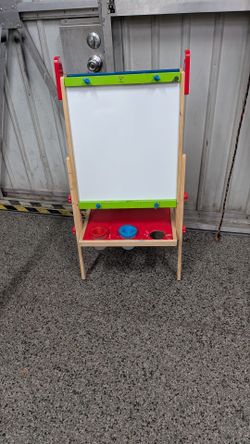 Kids chalk board dry erase easel. City of Orange 🍊 (missing paper dowel)