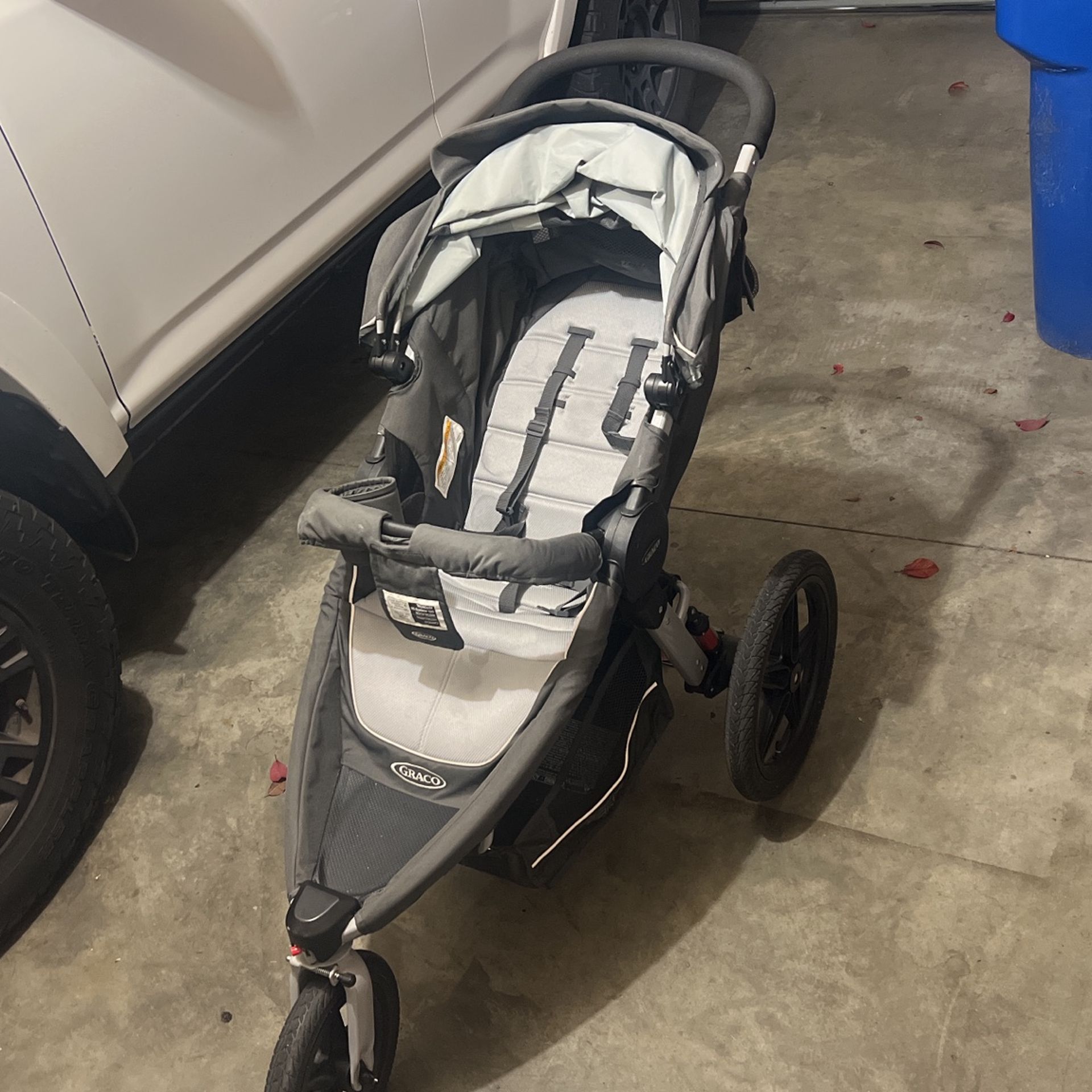 Graco 3 Wheel Stroller With Suspension 