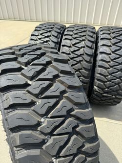 35x12.5R20 Mickey Thompson M/T (brand New)—-Chevy Dodge GMC Etc—Havlo Español 