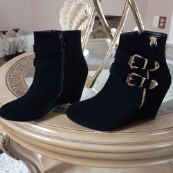 Brand new black size 8.5 black wedge booties