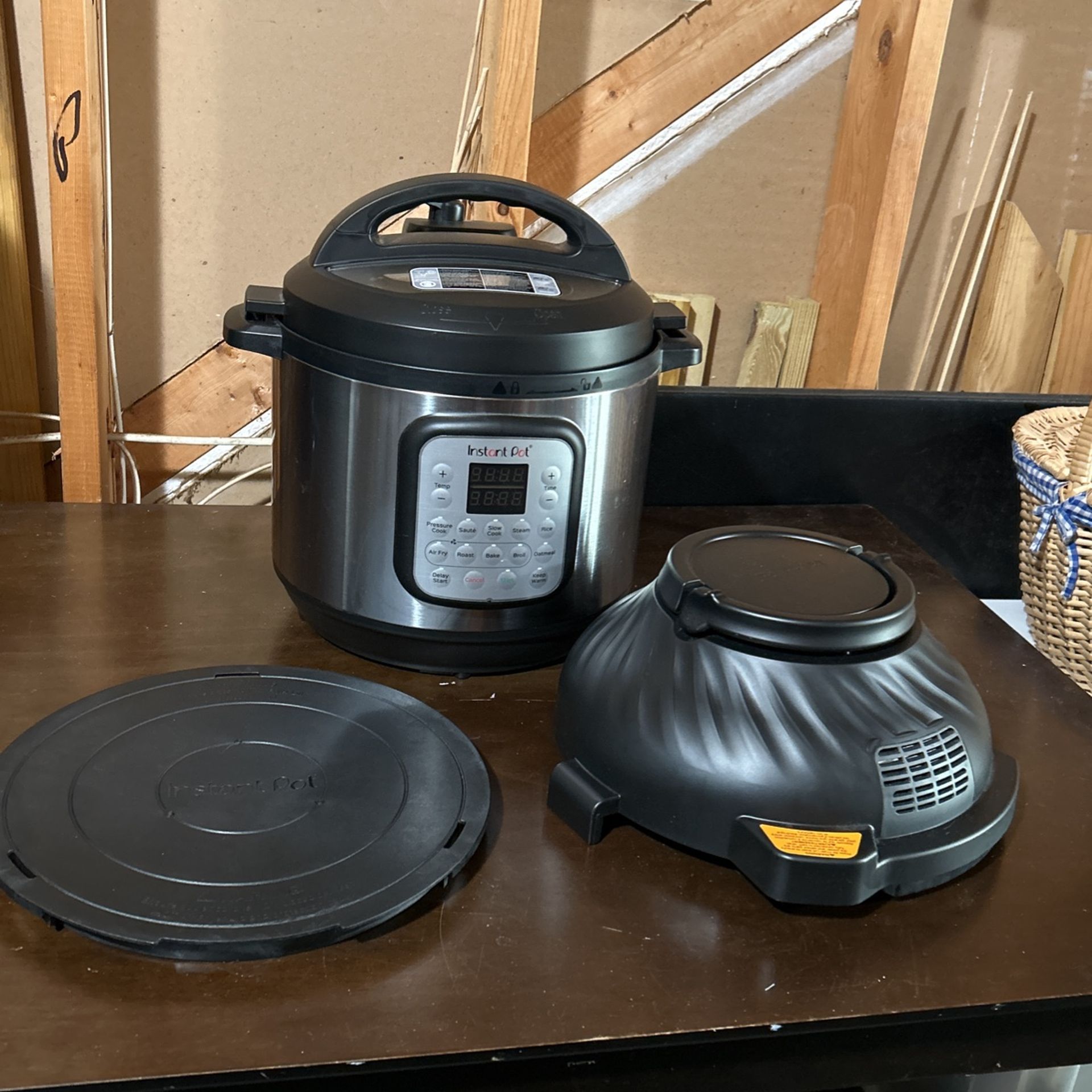 8 Quart Instant Pot 