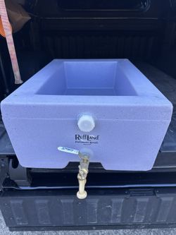 Ruff Land Water Container