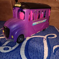 Monster High Bus