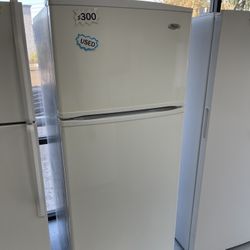 Whirlpool Fridge Top Freezer Refrigerator With Warranty We White