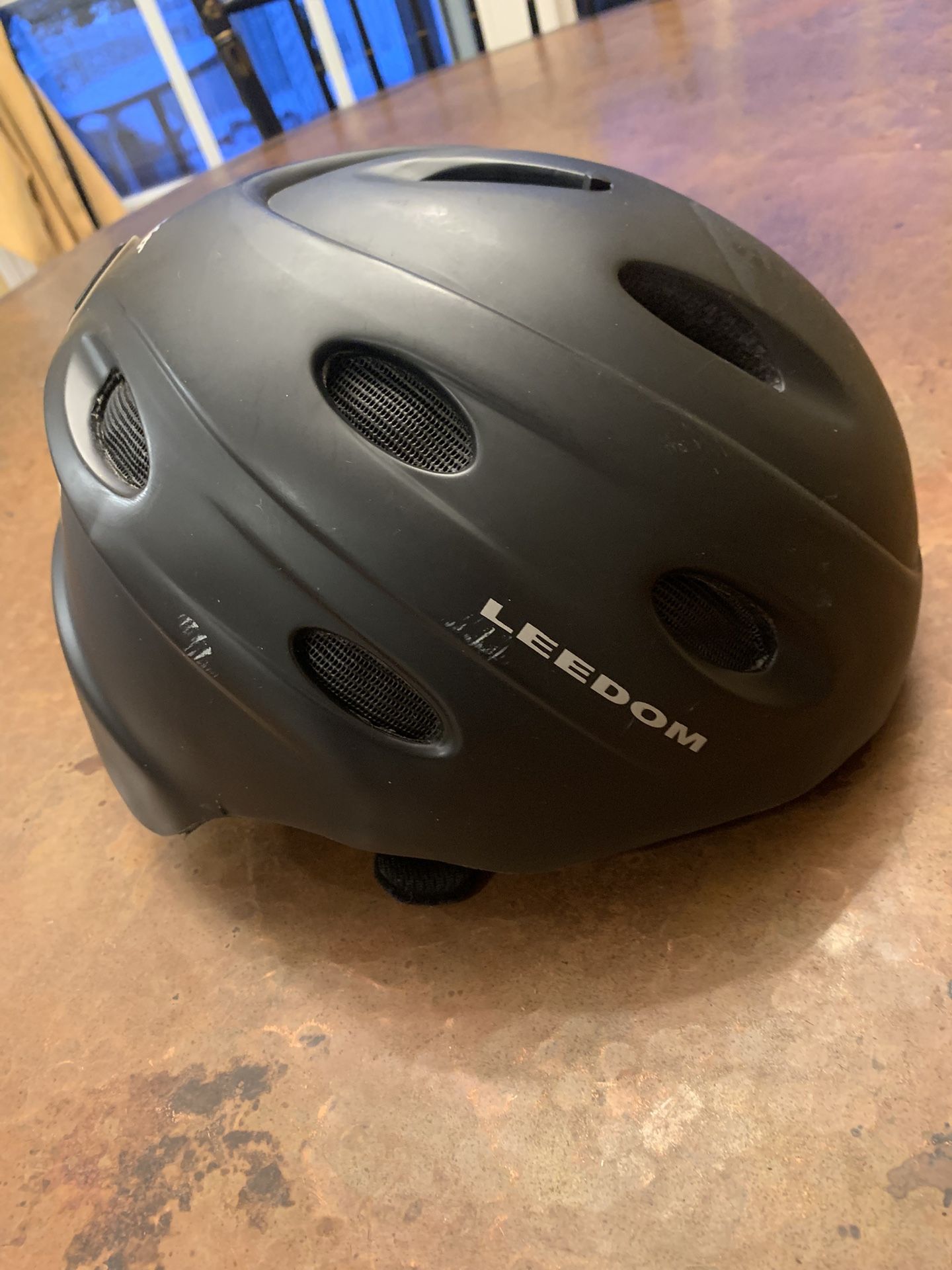 Snowboard/Ski. Helmet XL Leedom