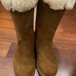 Like NEW Winter Fur / Fleece Lines Warm Boots Girls Size 13