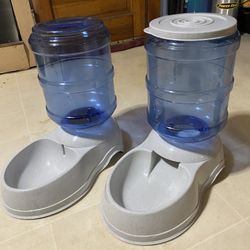 Pet  Gravity Feeder And Water