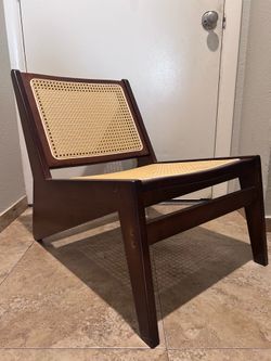 Wood Frame Accent Chair (**read description**)