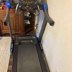 Horizon Fitness 7.0 AT Treadmill, $650