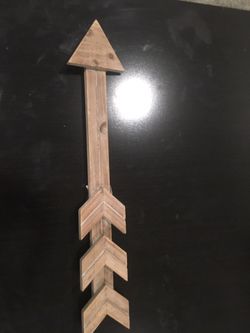 Wooden arrow home decor