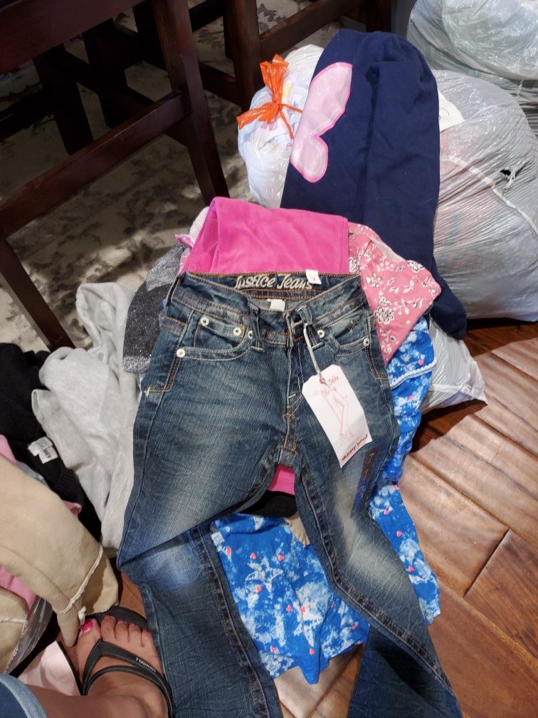 Big bag of Kids girl clothes size 7/8 (bagF)