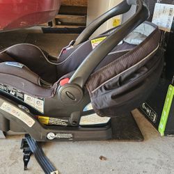 Graco Infant Car Seat