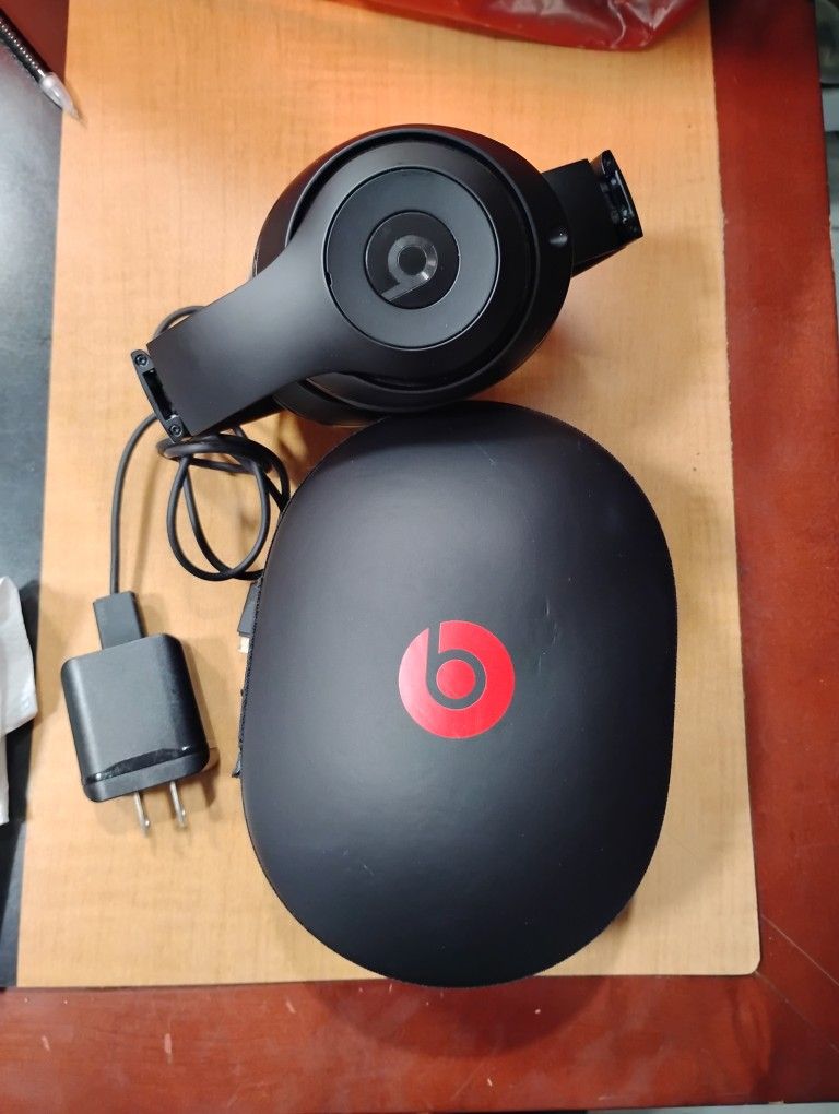Beats Studio Wireless Headphones