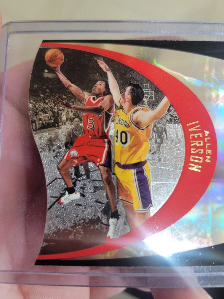 Allen Iverson 1997 Upper Deck Spx Rc #spx35 Holo Gold Die Cut Basketball Card main image 3