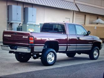 TruckOBO Dodge Ram 2500 HD SLT