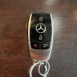 Mercedes Key