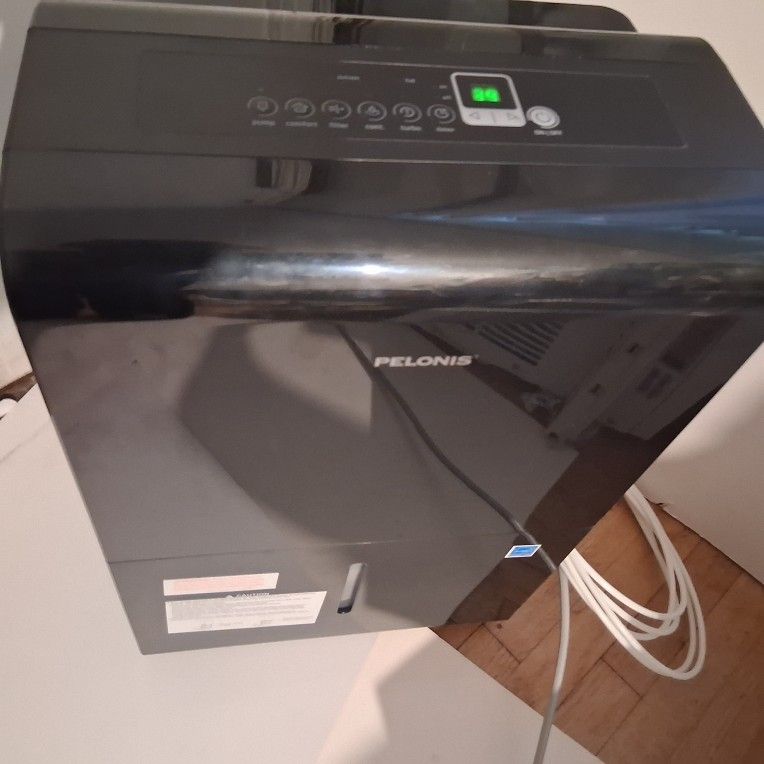 Pelonis 50pt. Dehumidifier