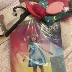Costume