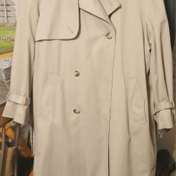 Vintage Misty Harbor Original Men's Trench Coat Insulated With Belt 42-Long

