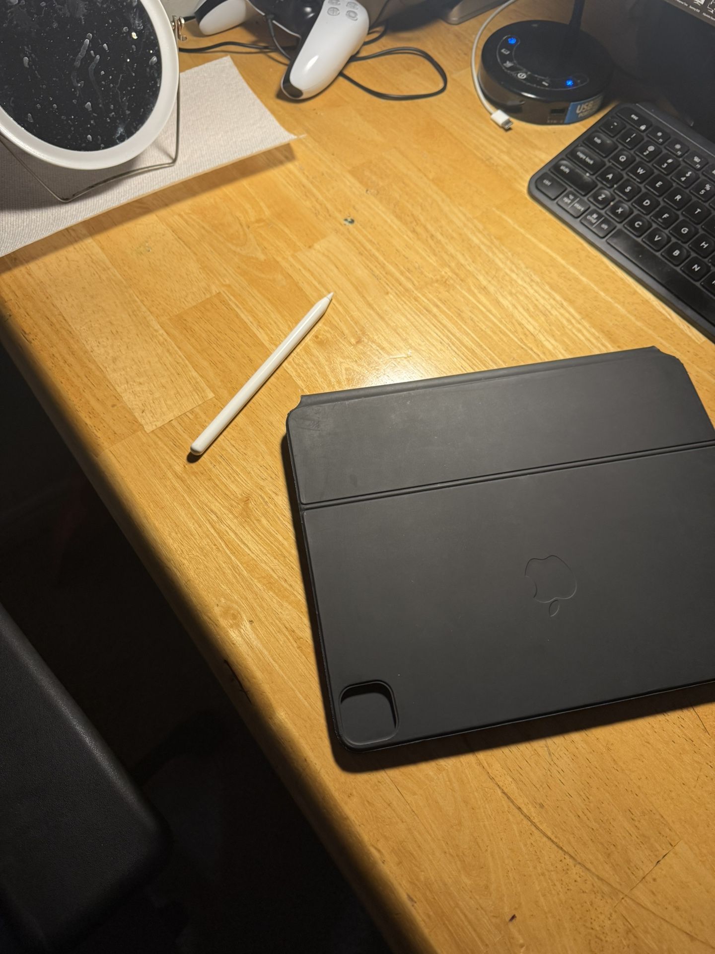 iPad Pro 3rd Gen 12.9 Keyboard / iPad Pro Pencil