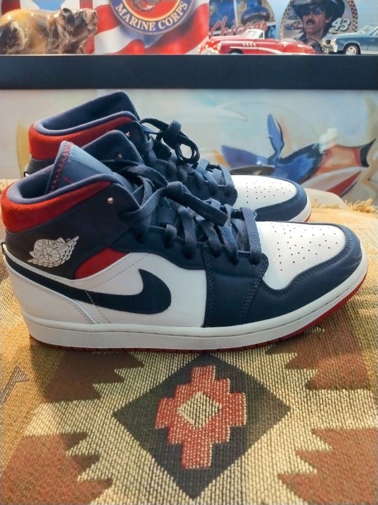 Air Jordan 1 Mid SE " Olympic" Men Size 8