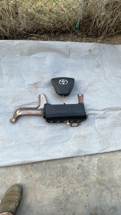 2015/17 Toyota Camry Steering Wheel & Knee Air Bags OEM