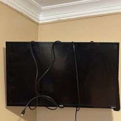 32” Smart Roku Tv With Remote 