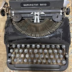 Antique Typewriter 