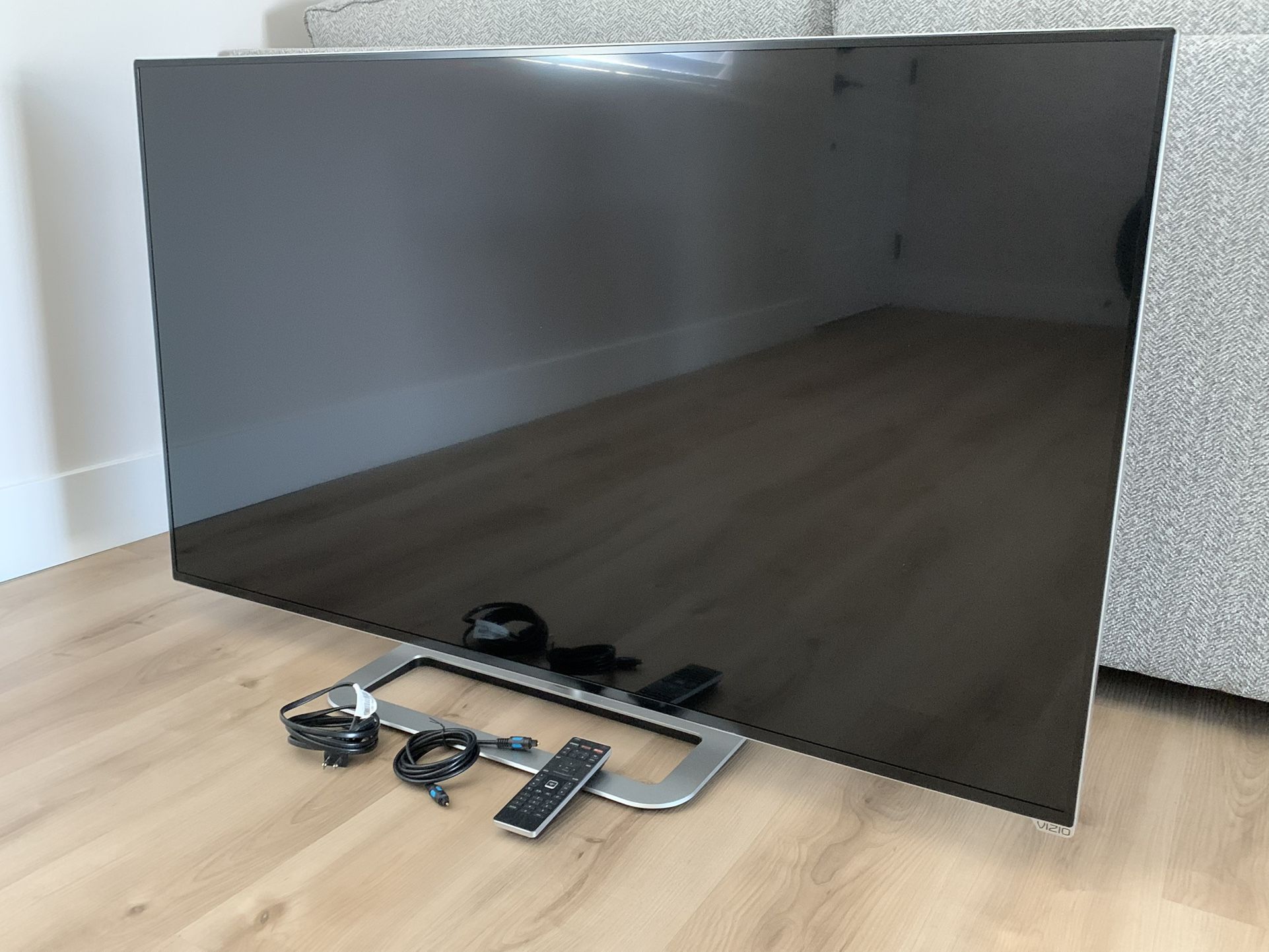 Vizio 55” 1080p Smart TV And ZVOX Sound Base Sound Bar