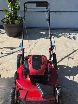 Toro Self Prollped Law Mower In Good Working