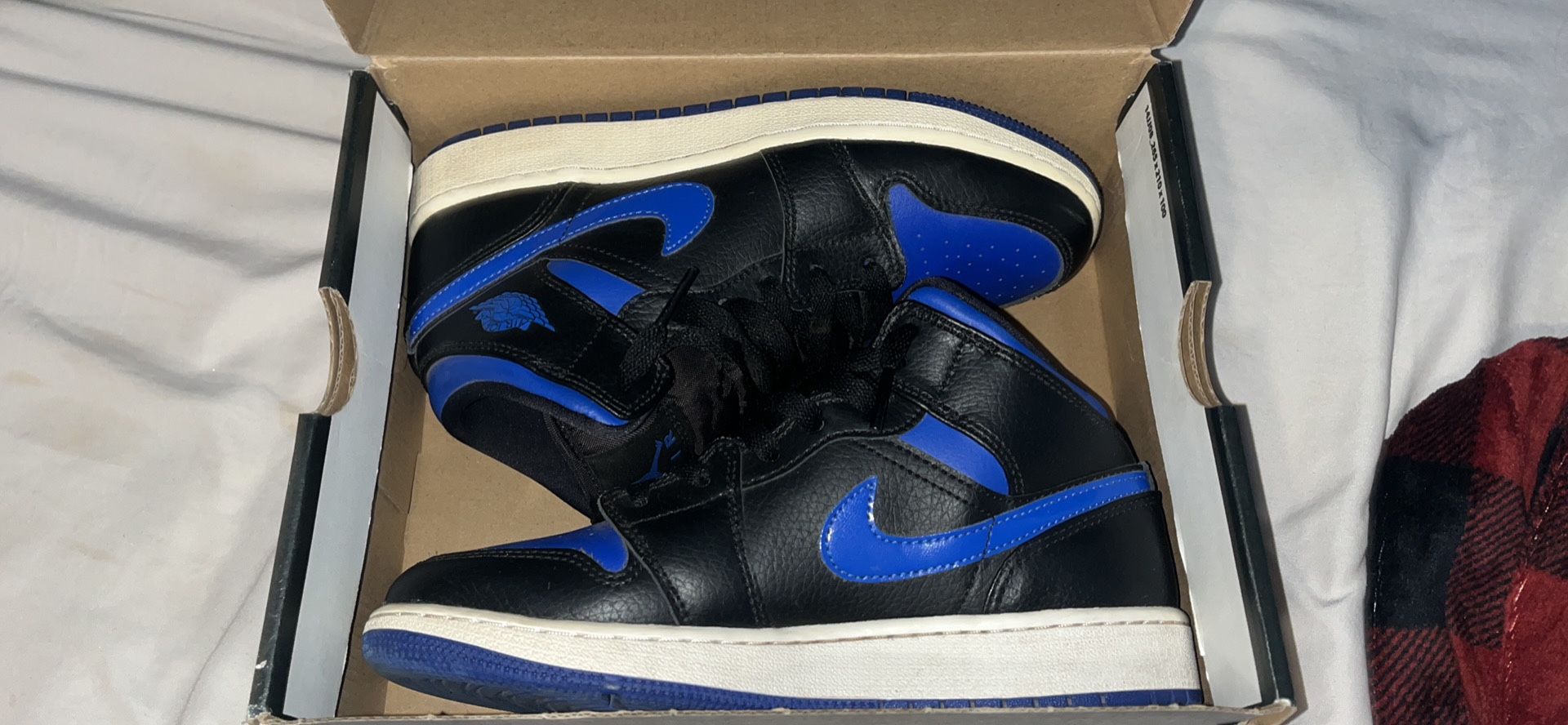 Air Jordan 1 Mid “Blue Hyper Royal” Size 5 Men’s 