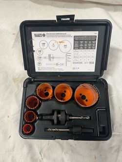 Klein Tools 31902 8-Piece Electrician's Bi-Metal Hole Saw Kit - Complete