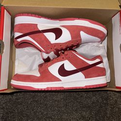 Nike Dunk Low Valentines Day Se 