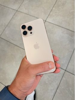 iPhone 16 Pro Max