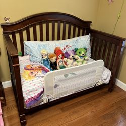 Wood Crib, Mattress, Toddler Rail, Mattress Protectors, Sheets