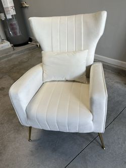 Set Of 2 End Chairs